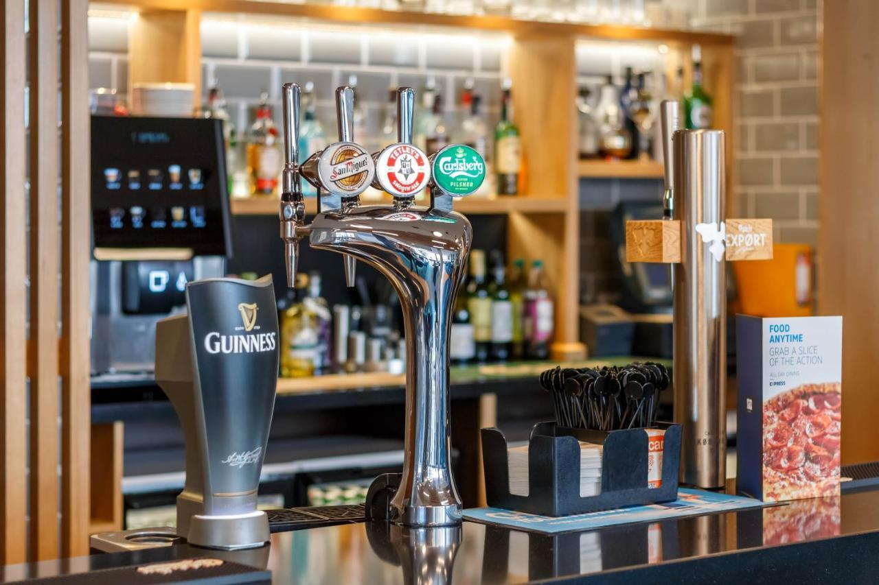 Holiday Inn Express Walsall M6, J10 By Ihg Exteriér fotografie