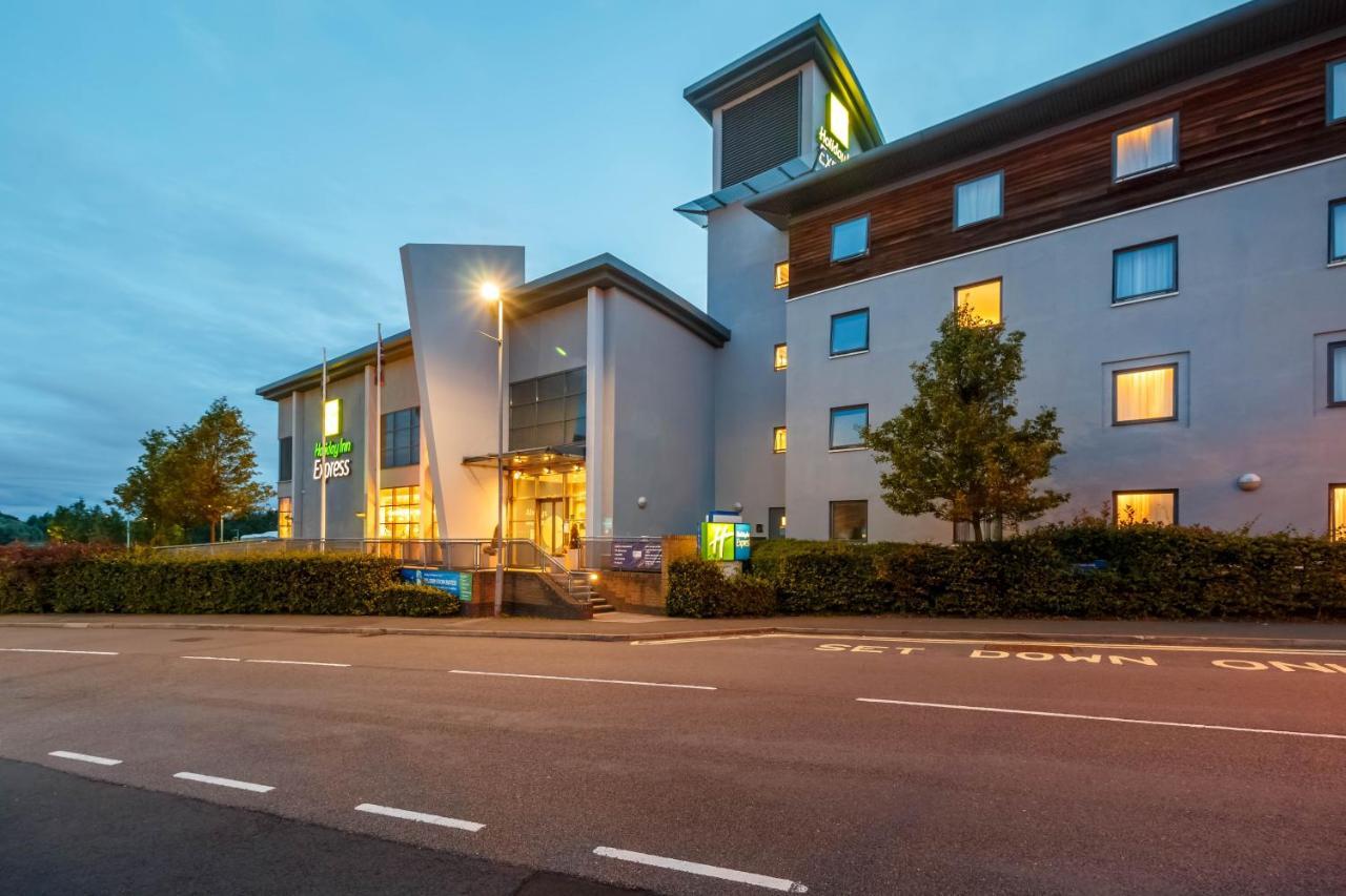Holiday Inn Express Walsall M6, J10 By Ihg Exteriér fotografie